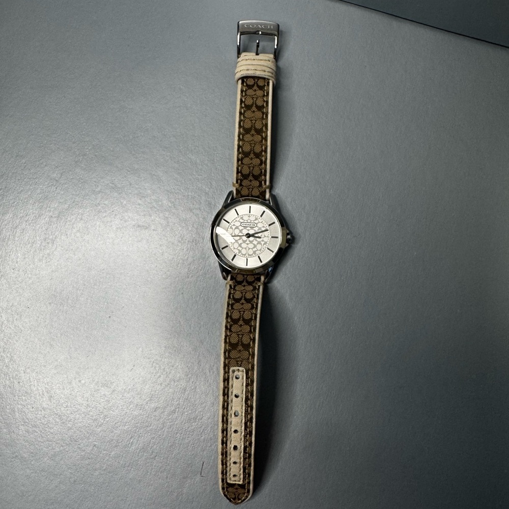 Coach Beige Women's Watch - Picture 7 of 7